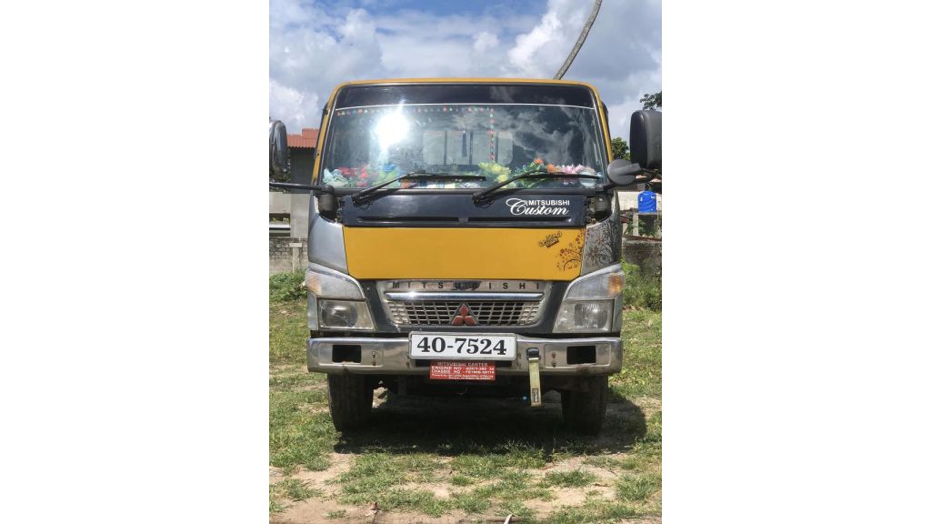 Mitsubishi Canter - for sale in Sri Lanka