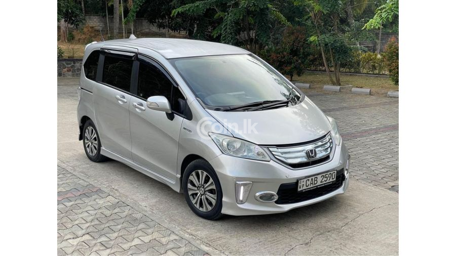 Honda Freed 2013 for sale in Sri Lanka