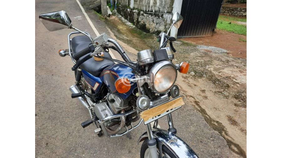 Honda la custom 250  for sale in Sri Lanka