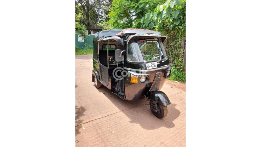 Bajaj 4 stroke  for sale in Sri Lanka