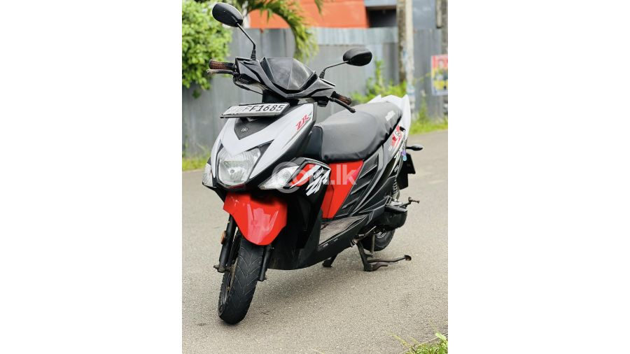 Yamaha Ray ZR  2017 for sale in Sri Lanka