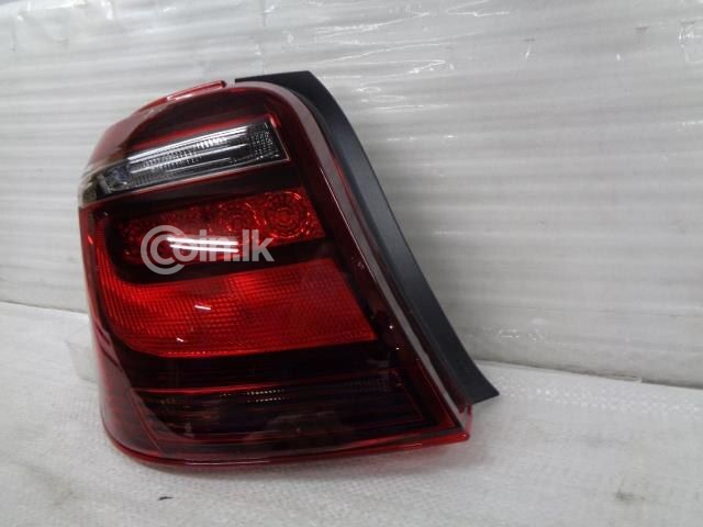 TOYOTA GENUINE LAMPS N PARTS JAPAN