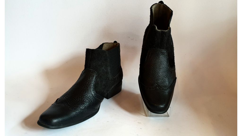 Chelsea boots